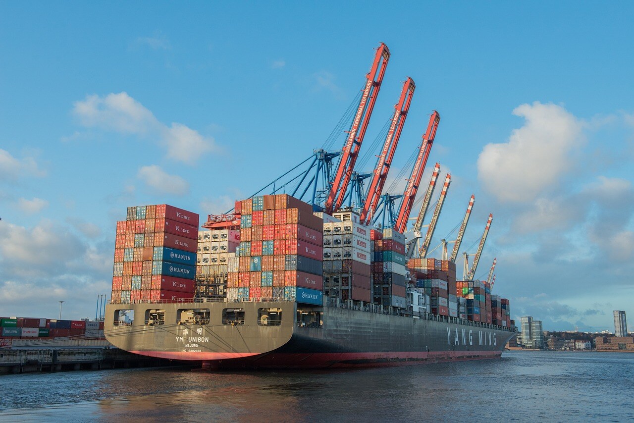 596083_1280-Hamburg_Containerschiff